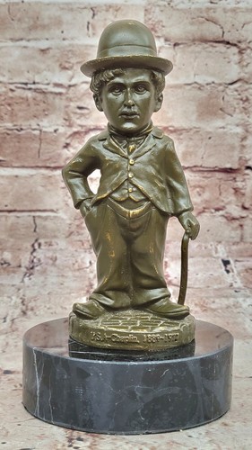 Charlie chaplin bronze - charlie,