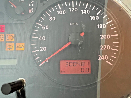 300 481 kms compteur - 300,