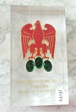  INCLUSION EN RESINE -