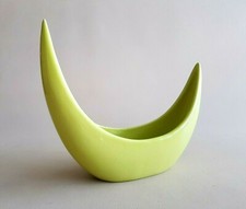 Vase vide poche vert design forme abstraite croissant de lune 