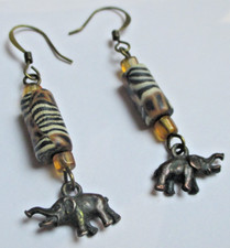 Boucles d'oreilles percées