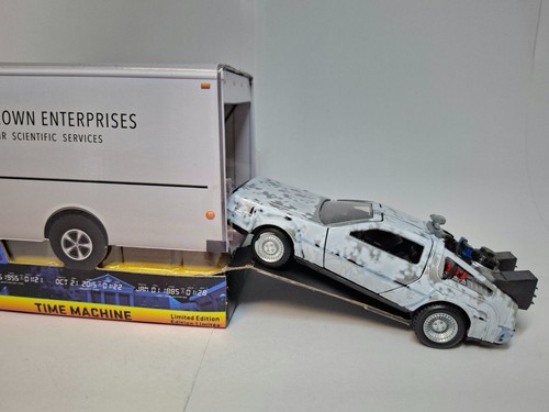 Camion brown de lorean - +,