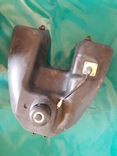 Réservoir avec jauge et