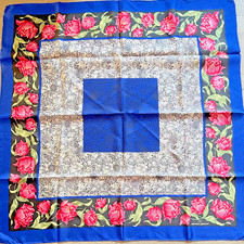 Foulard/Carré/Chale★VALENTI