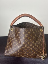 Louis vuitton artsy shoulder - louis,