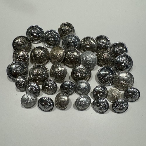 Lot boutons anciens - 35,