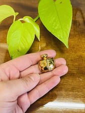 Broche Yves Saint Laurent –