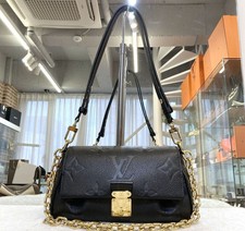 Louis Vuitton Sac Favorite MM en Épi Noir G072302 148576634