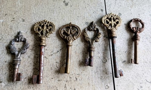 Clefs clés anciennes - , old