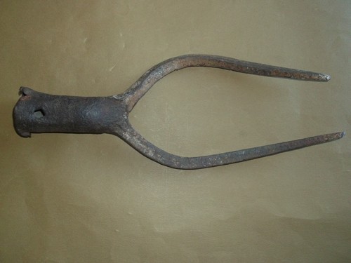 Outil ancien fourche 2 - outil, à