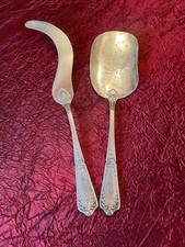 Ancien couvert de service à