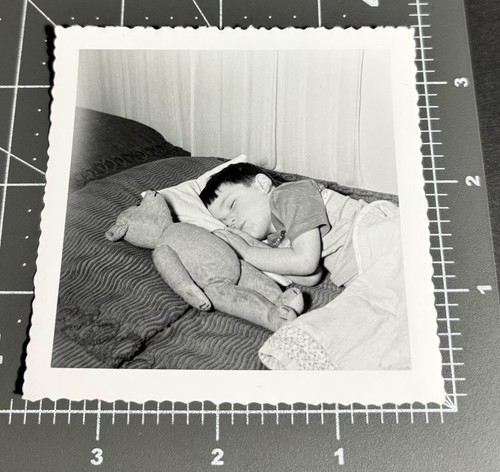 Sweet 1950s boy - boy, sleeping