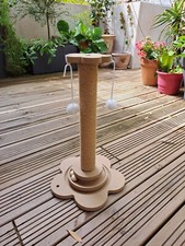 Griffoir Pour Chat, 48 Cm De Haut Carton Résistant En Forme De L Avec Jouet À Ba