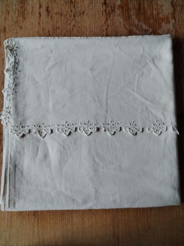 Drap lit enfant brodé - de,