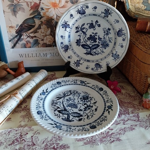 Anciennes assiettes - anciennes,