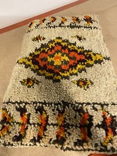 Coussin bat tapis - noué, main