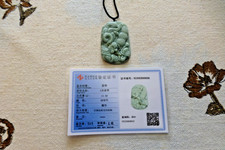 SUPERBE PENDENTIF en JADE