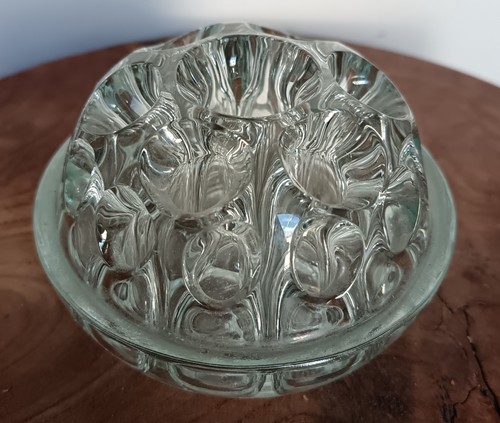 Ancien beau pique fleurs - , en