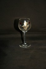 Verre à liqueur émaillé