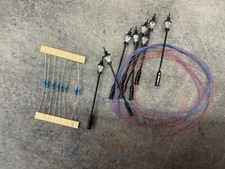 Lot de 8 Petits Lampadaires