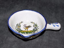 SAUCIERE VERSEUSE A L'OISEAU EN FAIENCE D'ART D'ANGOULEME LE RENOLEAU 