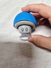Mini enceinte Bluetooth champignon bleu ventouse