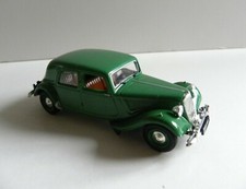 Miniature 1/43 CITROEN TRACTION Avant Six Cylinder Slough 1951 sans boite 
