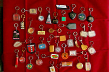 Lot de Porte-clés anciens Publicitaires - 39 porte-clés publicitaires