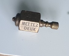 Ancien Jeu de comptoir dé /