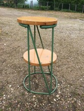 Etrange tabouret ou sellette