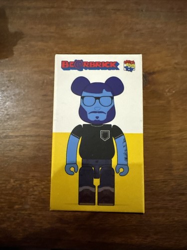 Bearbrick martens - dr,