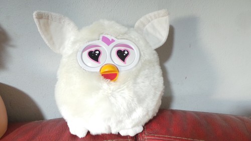 Doudou peluche furby blanc - doudou,
