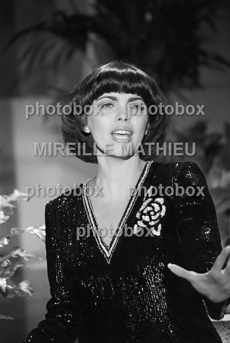 Mireille mathieu exclusive - mireille,