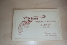 livre PISTOLETS ET REVOLVERS D'AUTREFOIS (1829-1878)