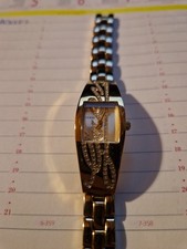 Montre Guess femme dorée strass Petit Autograph rectangulaire