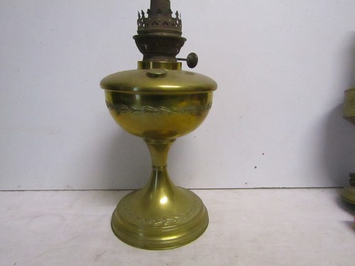 Ancienne lampe pétrole - lampe, a