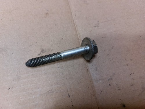 Vis selle origine peugeot - selle,