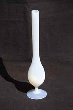Vase opaline blanche soliflore