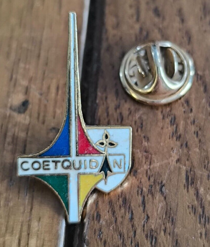 Insigne pin réduction ecole - insigne,