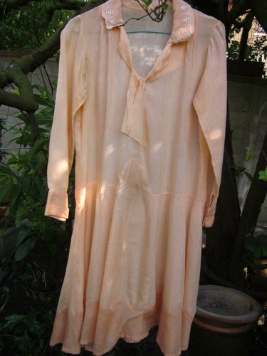Robe ancienne 1925 - , pour