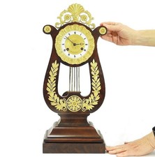 PENDULE HORLOGE LYRE BRONZE DORE ACAJOU EPOQUE RESTAURATION DEBUT 19 eme SIECLE