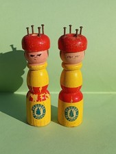 tricotin en bois -  BERGERE DE