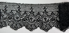 DENTELLE ANCIENNE - large volant de Guipure noire - 2.40 mètres