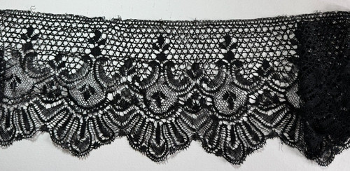 Dentelle ancienne large - dentelle,