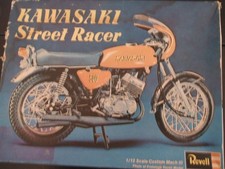 Maquette moto Revell 1/12