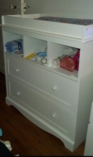 Table à langer avec matelas trois niches et deux  grands tiroirs