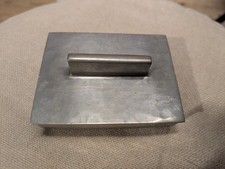 BOÎTE AVEC COUVERCLE EN