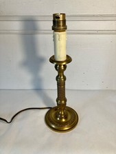 Belle lampe en bronze ciselé