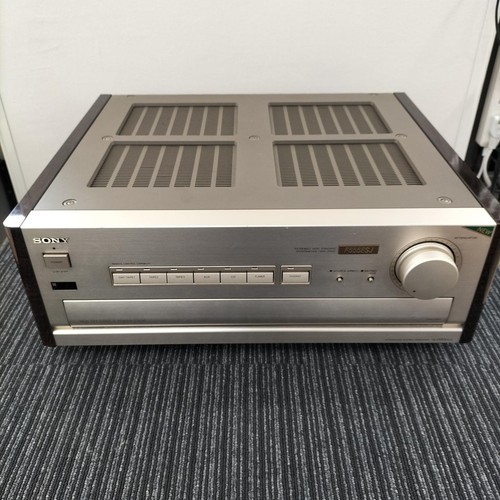 Ampli intégré haut gamme - haut, de