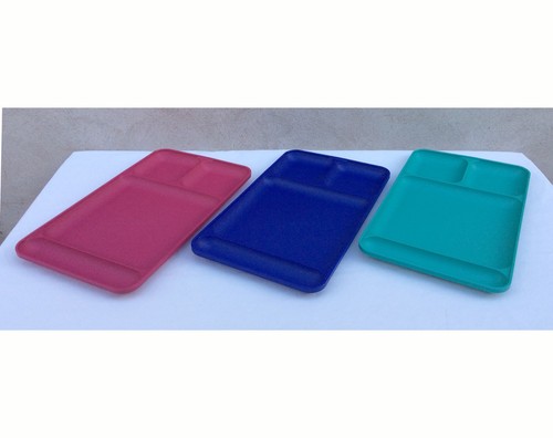 Tupperware plateau - -,